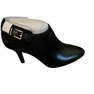 Essex Lane Black Heeled Boots
